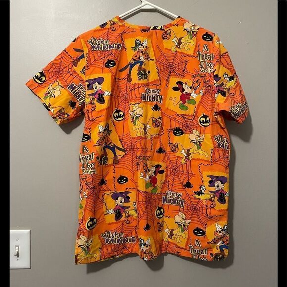 Disney Halloween nurse scrub top L or XL - Picture 5 of 6